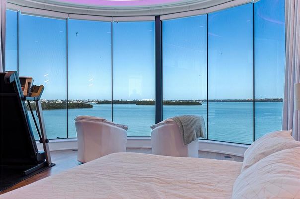 Bedroom, Interior, Water