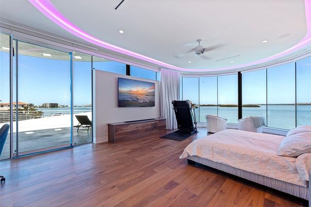 Bedroom, Interior, Recessed Lighting, Water, Wood Texture Flooring