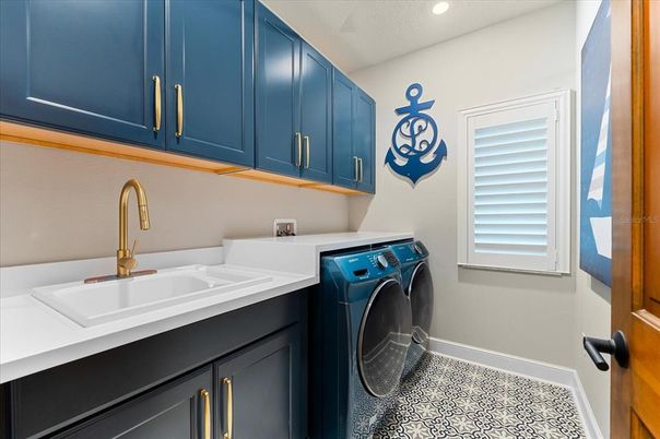 Interior, Recessed Lighting, Washer
