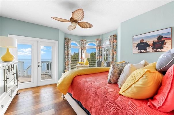 Bedroom, Interior, Water, Wood Texture Flooring