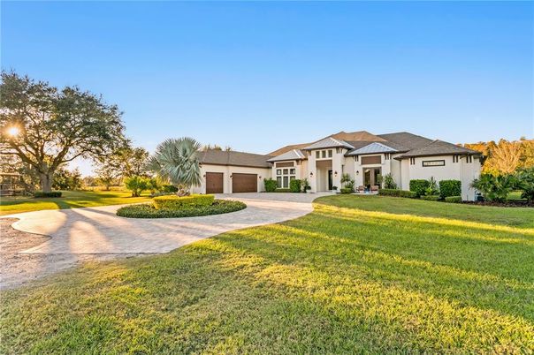 Attached, Backyard, Exterior, Facade, Ranch