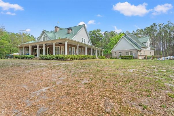 Backyard, Exterior, Facade, Farmhouse