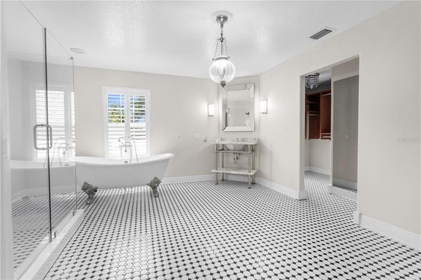 Bathroom, Free Standing Baths, Glass Shower, Interior, Pendant Lights