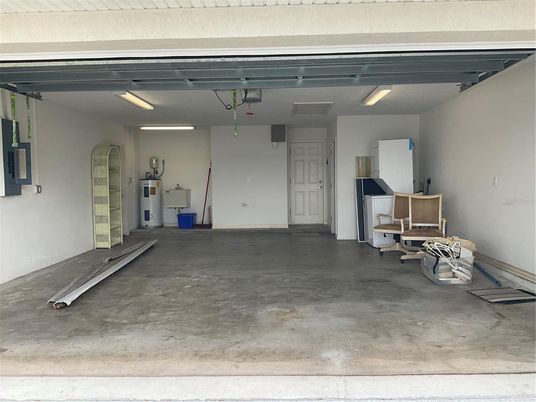 Garage, Interior