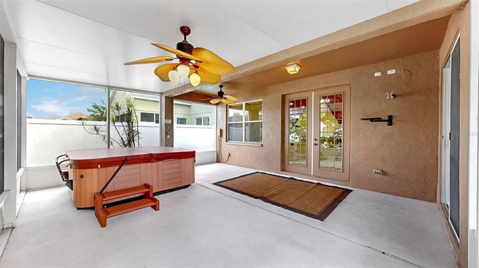 Hot Tub, Interior