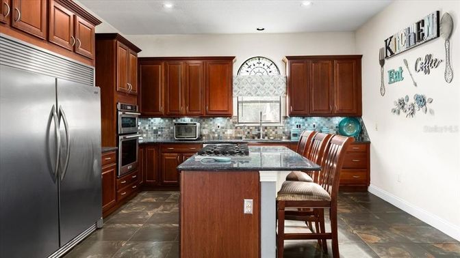 Dining room, Interior, Kitchen, Recessed Lighting, Stainless Steel Appliances