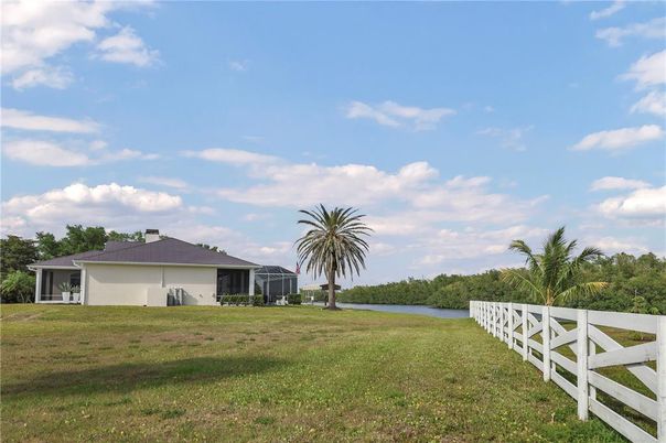 Backyard, Exterior, Water