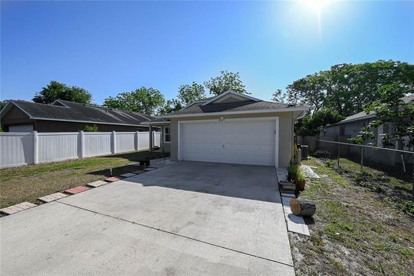 Detached Garage, Exterior