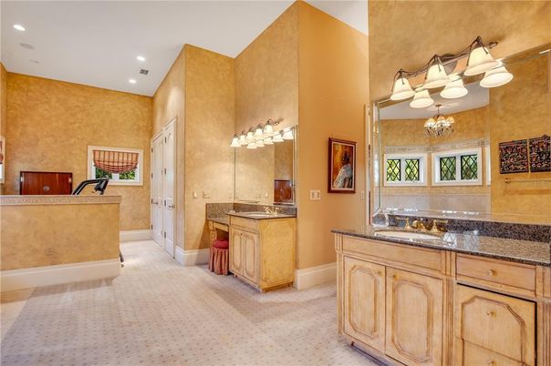 Bathroom, Interior, Recessed Lighting