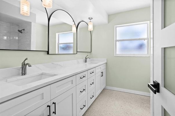 Bathroom, Dual Sink Vanities, Interior
