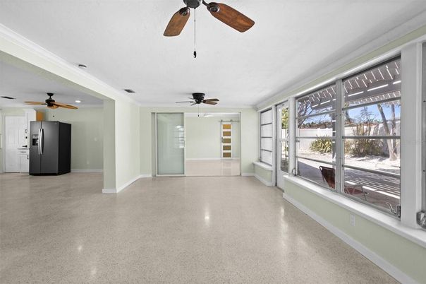 Empty room, Interior, Recessed Lighting