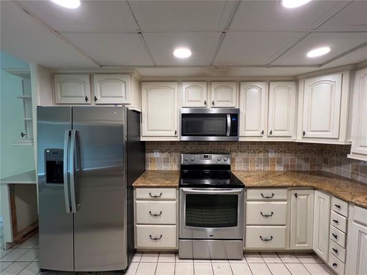 Interior, Kitchen, Recessed Lighting