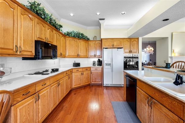 Chandelier, Interior, Kitchen, Recessed Lighting, Wood Texture Flooring