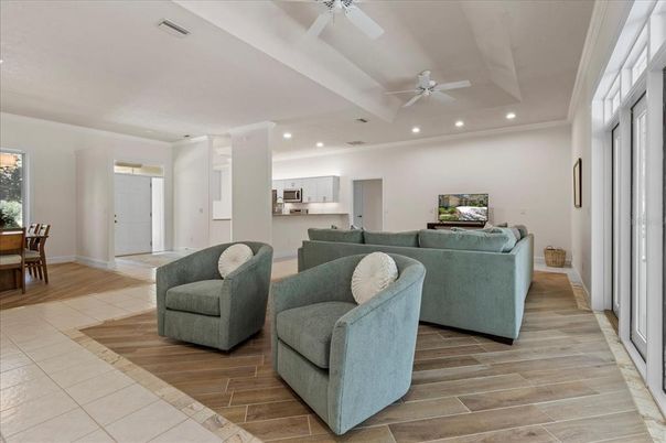 Dining room, Interior, Living room, Recessed Lighting, Wood Texture Flooring