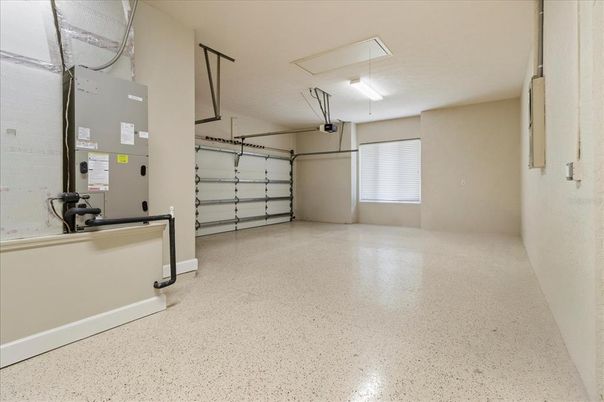 Garage, Interior