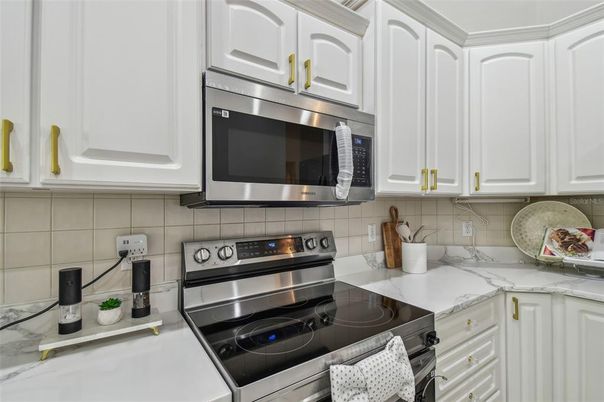 Interior, Kitchen, Stainless Steel Appliances