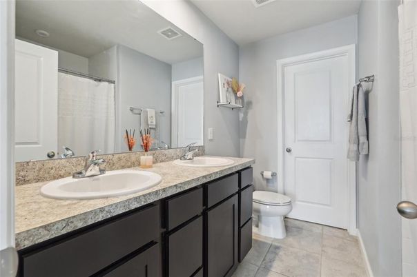 Bathroom, Dual Sink Vanities, Interior