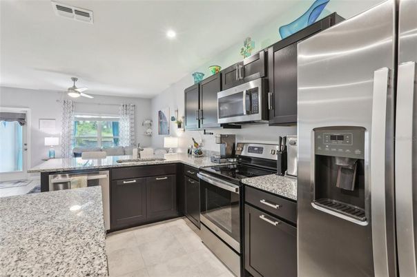 Dining room, Interior, Kitchen, Recessed Lighting, Stainless Steel Appliances