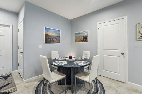 Dining room, Interior