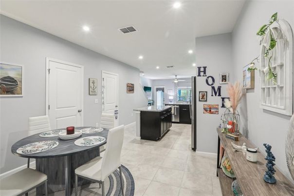 Dining room, Interior, Kitchen, Recessed Lighting