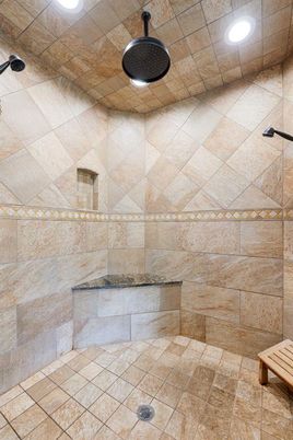 Bathroom, Interior, Recessed Lighting
