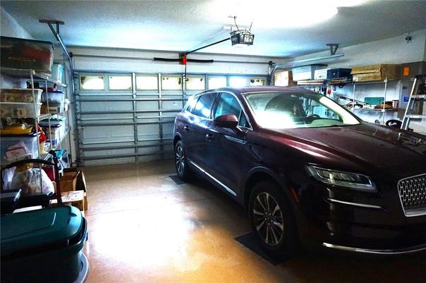 Garage, Interior