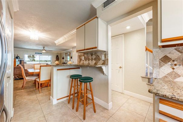 Dining room, Interior, Kitchen, Recessed Lighting