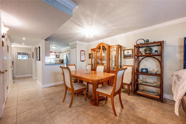 Dining room, Interior, Recessed Lighting