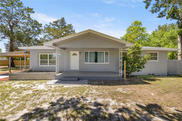 Backyard, Exterior, Facade, Ranch