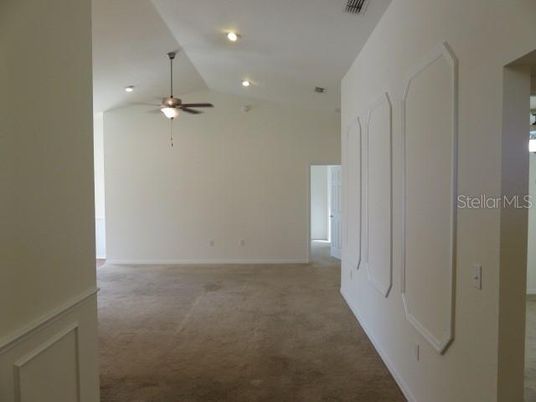 Empty room, Interior, Recessed Lighting