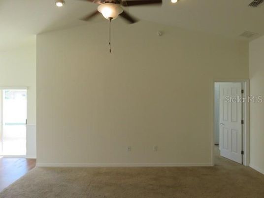 Empty room, Interior, Recessed Lighting