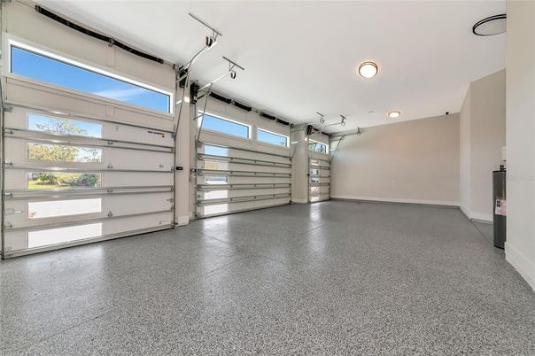 Garage, Interior