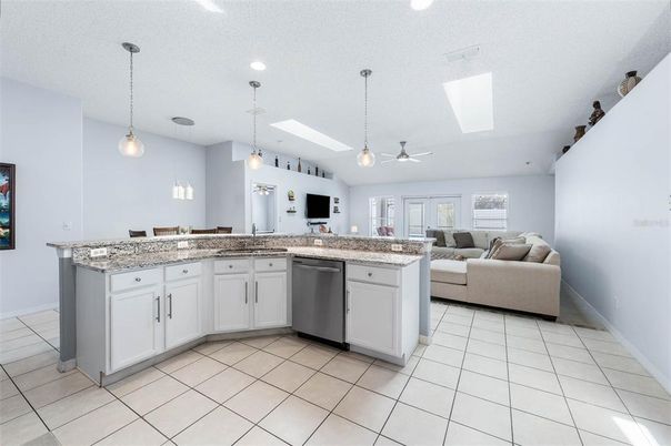 Interior, Kitchen, Living room, Pendant Lights, Recessed Lighting
