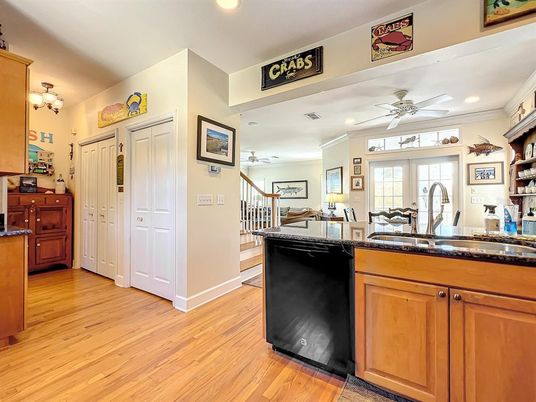 Dining room, Interior, Kitchen, Recessed Lighting, Wood Texture Flooring