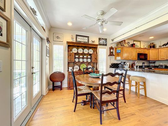 Dining room, Interior, Kitchen, Recessed Lighting, Wood Texture Flooring