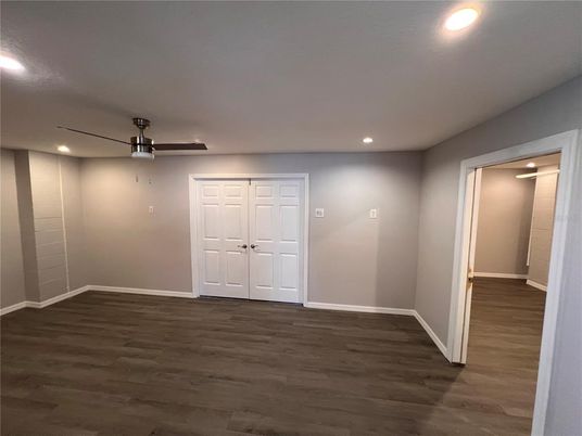 Empty room, Interior, Recessed Lighting, Wood Texture Flooring