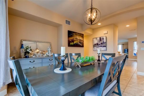 Dining room, Interior, Pendant Lights, Recessed Lighting