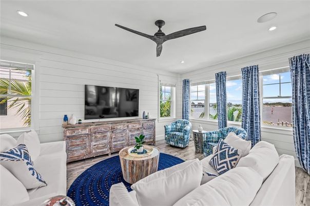 Interior, Living room, Recessed Lighting, Water, Wood Texture Flooring