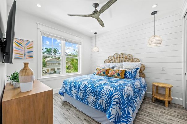 Bedroom, Interior, Pendant Lights, Recessed Lighting, Wood Texture Flooring