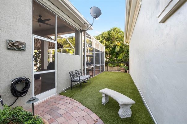 Backyard, Exterior