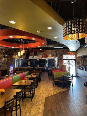 Dining room, Interior, Kitchen, Pendant Lights, Recessed Lighting, Wood Texture Flooring