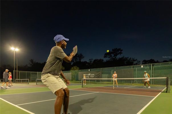 Exterior, Tennis Courts