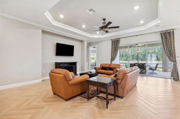 Interior, Living room, Recessed Lighting, Wood Texture Flooring