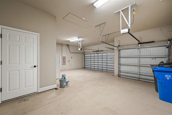 Garage, Interior