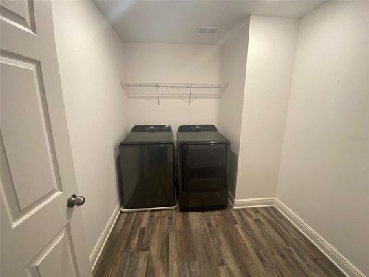 Interior, Washer, Wood Texture Flooring