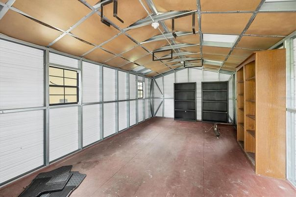 Garage, Interior