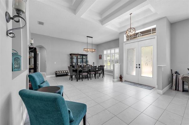 Chandelier, Dining room, Interior, Pendant Lights