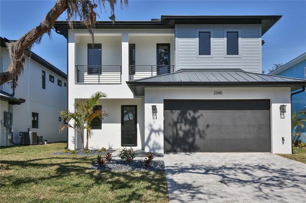 Attached, Exterior, Facade, Modern