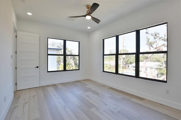 Empty room, Interior, Recessed Lighting, Wood Texture Flooring