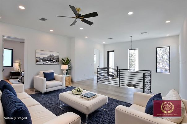 Interior, Living room, Pendant Lights, Recessed Lighting, Wood Texture Flooring